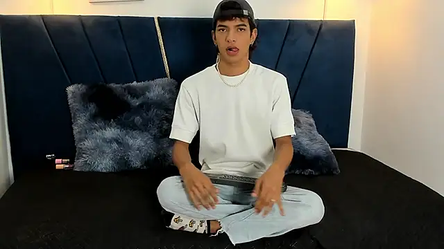 maicol cum23 online show from September 10, 1:32 pm