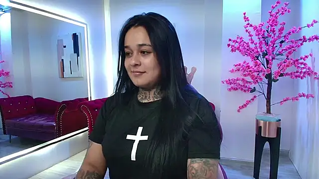 Black roseee online show from November 6, 3:32 am