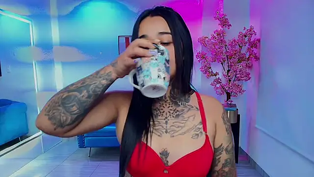 Black roseee online show from February 7, 3:47 am