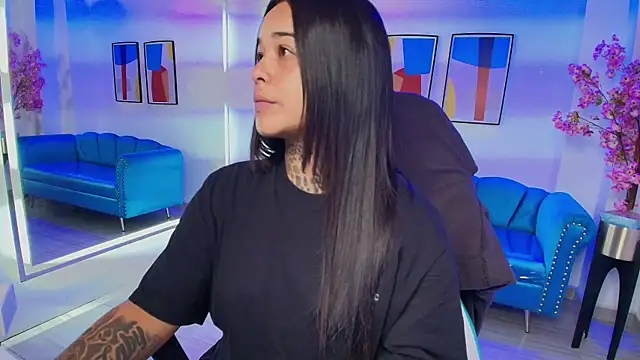 Black roseee online show from May 26, 4:32 am