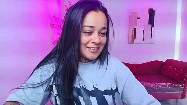 Black roseee online show from December 4, 7:57 pm