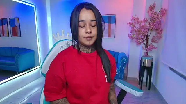 Black roseee online show from May 17, 3:39 am