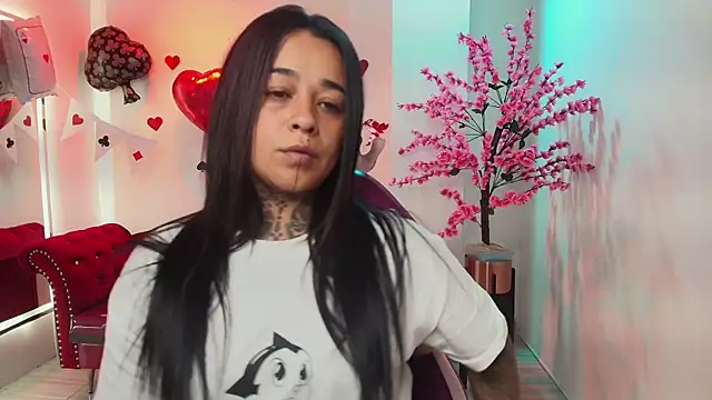 Black roseee online show from February 17, 3:37 am