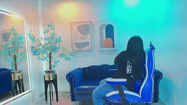 Black roseee online show from January 17, 3:43 am