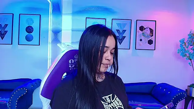 Black roseee online show from March 21, 3:52 am