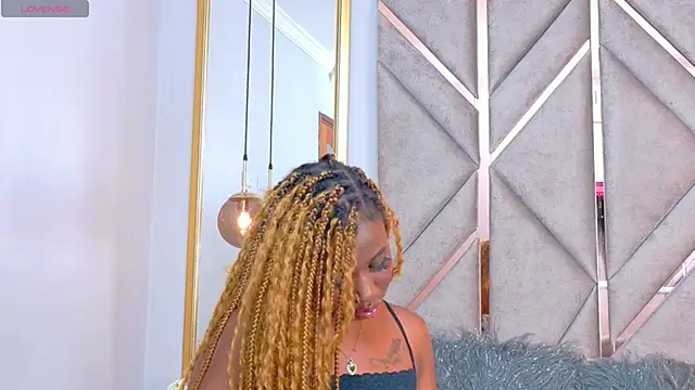 Rossie-Cameron online show from April 18, 4:04 am