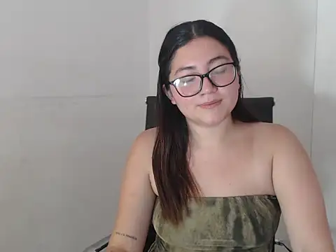 MiaFoxx5 online show from September 8, 9:47 pm