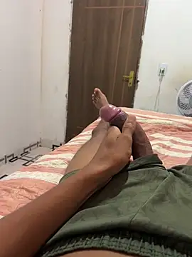 Roludo222346 online show from March 14, 1:39 pm