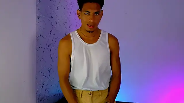 lorian vikel online show from March 12, 11:42 pm