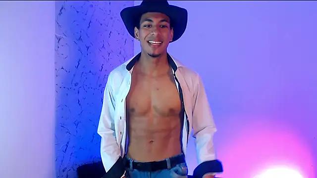 lorian vikel online show from February 15, 4:35 am