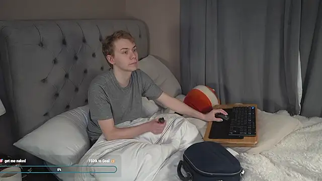 scottishtwink01 online show from March 18, 10:43 pm