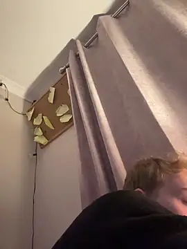 Snapshot of scottishtwink01 chatting on November 11, 3:12 am scottishtwink01 online show from November 11, 3:12 am