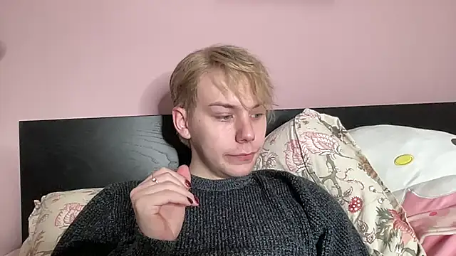Snapshot of scottishtwink01 chatting on October 3, 3:02 pm scottishtwink01 online show from October 3, 3:02 pm