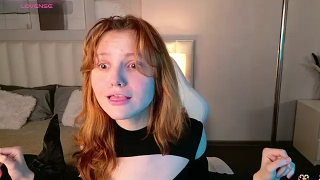 Snapshot of AlisHanson chatting on October 30, 8:12 am AlisHanson online show from October 30, 8:12 am