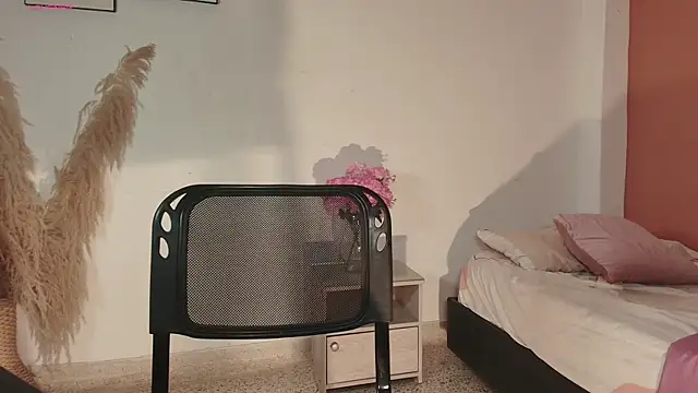 Missandy  online show from December 2, 7:26 pm