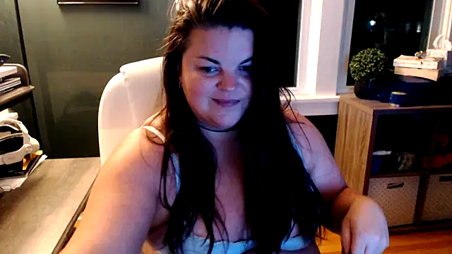 PlayWithBrittany online show from October 21, 10:53 pm