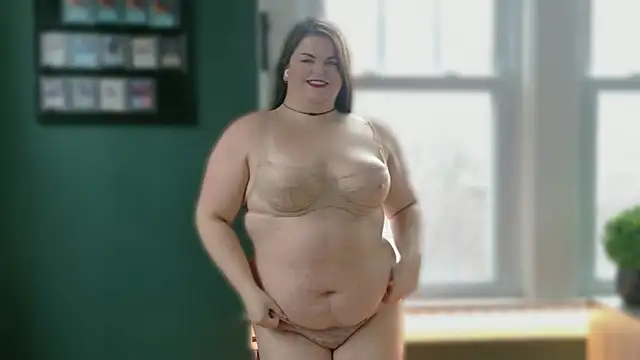 PlayWithBrittany online show from November 21, 7:35 pm