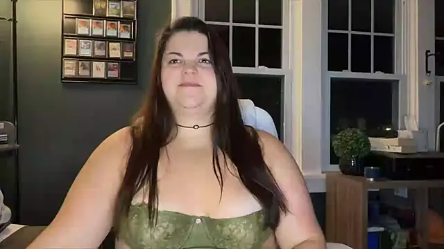 PlayWithBrittany online show from November 18, 10:45 pm