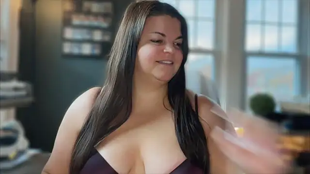 PlayWithBrittany online show from November 9, 7:18 pm