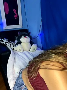 MelanyBabeee2 online show from December 18, 10:24 pm