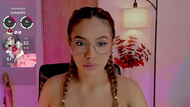 Snapshot of OxanaFedorova1- chatting on September 25, 8:37 pm OxanaFedorova1- online show from September 25, 8:37 pm