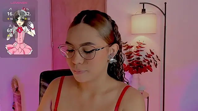 Snapshot of OxanaFedorova1- chatting on September 27, 9:10 pm OxanaFedorova1- online show from September 27, 9:10 pm