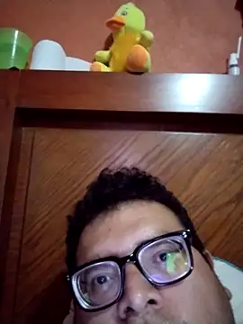 Snapshot of Santiagoqro85 chatting on October 8, 12:50 pm Santiagoqro85 online show from October 8, 12:50 pm