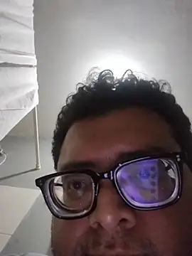 Santiagoqro85 online show from April 7, 2:57 am