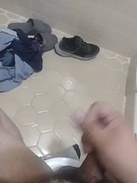 Santiagoqro85 online show from December 17, 9:42 pm