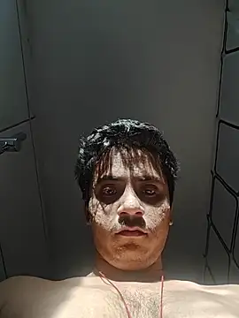 Snapshot of eyepach96 chatting on November 4, 12:09 pm eyepach96 online show from November 4, 12:09 pm