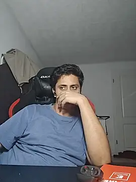 Snapshot of eyepach96 chatting on November 6, 1:09 am eyepach96 online show from November 6, 1:09 am