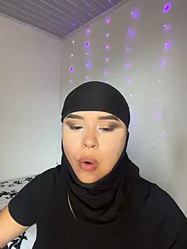Snapshot of rhizanthella_ chatting on October 8, 6:52 pm rhizanthella online show from October 8, 6:52 pm