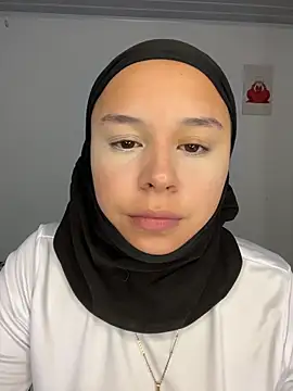 rhizanthella  online show from October 29, 6:51 pm