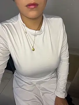 rhizanthella  online show from February 12, 8:52 pm