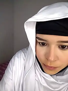 Snapshot of rhizanthella_ chatting on September 18, 11:19 pm rhizanthella online show from September 18, 11:19 pm