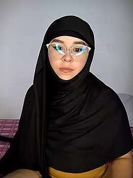 Snapshot of rhizanthella_ chatting on September 15, 9:37 pm rhizanthella online show from September 15, 9:37 pm