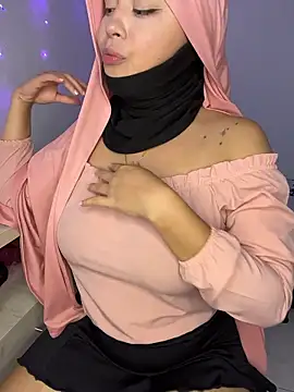 rhizanthella  online show from January 8, 7:20 pm