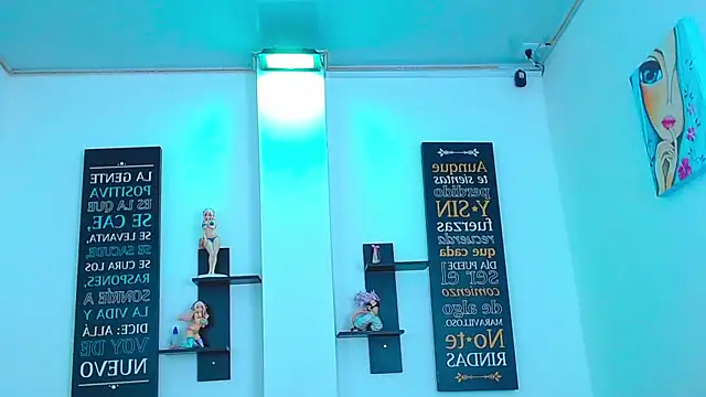 Snapshot of CHLOE_THUNDERS chatting on February 21, 3:14 pm CHLOE THUNDERS online show from February 21, 3:14 pm