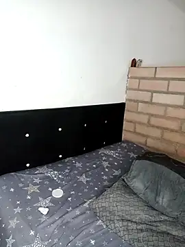 Isis Bladee online show from May 10, 1:04 pm