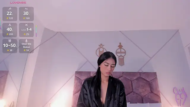 nicol giraldoo online show from March 24, 3:50 am