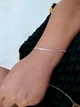 luzmelzinha online show from September 22, 2:56 pm