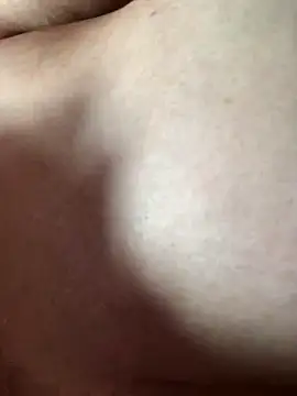 luzmelzinha online show from October 15, 6:49 pm