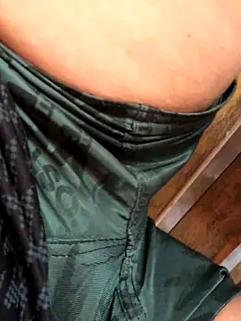 luzmelzinha online show from September 12, 3:56 pm