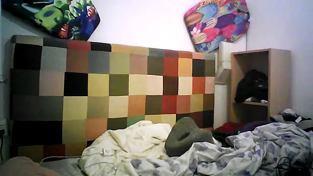 Snapshot of tuplaceroll chatting on September 12, 3:17 am tuplaceroll online show from September 12, 3:17 am