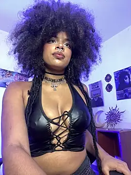 Raven luv online show from May 15, 8:51 pm