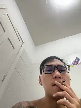 samuelcher online show from April 6, 3:46 am