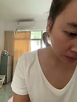 wly2028 online show from September 16, 6:14 am