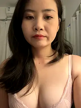 wly2028 online show from November 1, 12:43 pm