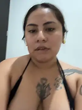 Edalyn29 online show from December 3, 6:57 am