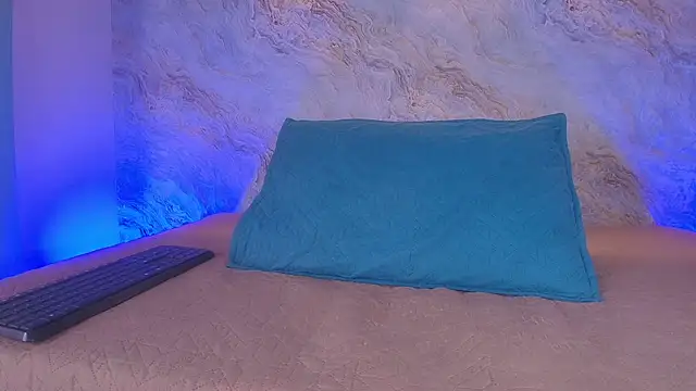 abbyrouss  online show from November 14, 3:10 am